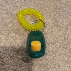 Green and Yellow cat/dog training Clicker with Coil Wristband